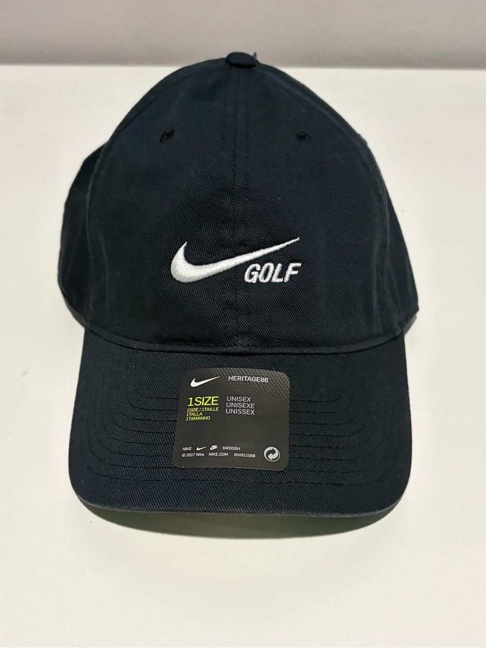 Nike Black Golf Heritage 86 Cap with White Swoosh, NWT